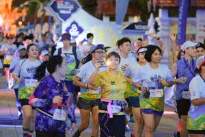 BIB: 396, 065, 318
                            <button type="button" onclick="openModal(22466742)" class="btn btn-primary btn-sm float-right btn-popup" data-toggle="modal" data-target=".modal-high-quality">
                        <i class="fas fa-shopping-cart"></i> Add to Cart
                    </button>
                                            <button type="button" onclick="isThisMe(22466742, true)" class="btn btn-success btn-sm float-right btn-popup btn-isme hidden" data-toggle="tooltip" data-placement="bottom" title="นี่คือรูปของคุณใช่ไหม คลิกที่นี่เพื่อเอาเข้าอัลบั้ม">
                        <i class="fas fa-plus"></i> Add to album
                    </button>
                    <button type="button" onclick="isThisMe(22466742, false)" class="btn btn-warning btn-sm float-right btn-popup btn-isnotme hidden">
                        <i class="fas fa-ban"></i> Remove from album
                    </button>